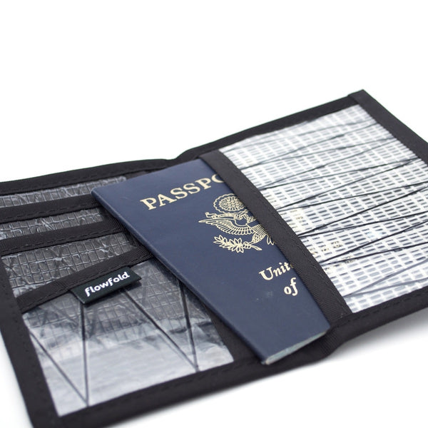 Flowfold RFID Blocking Navigator - Passport Holder Classics: Heather Grey